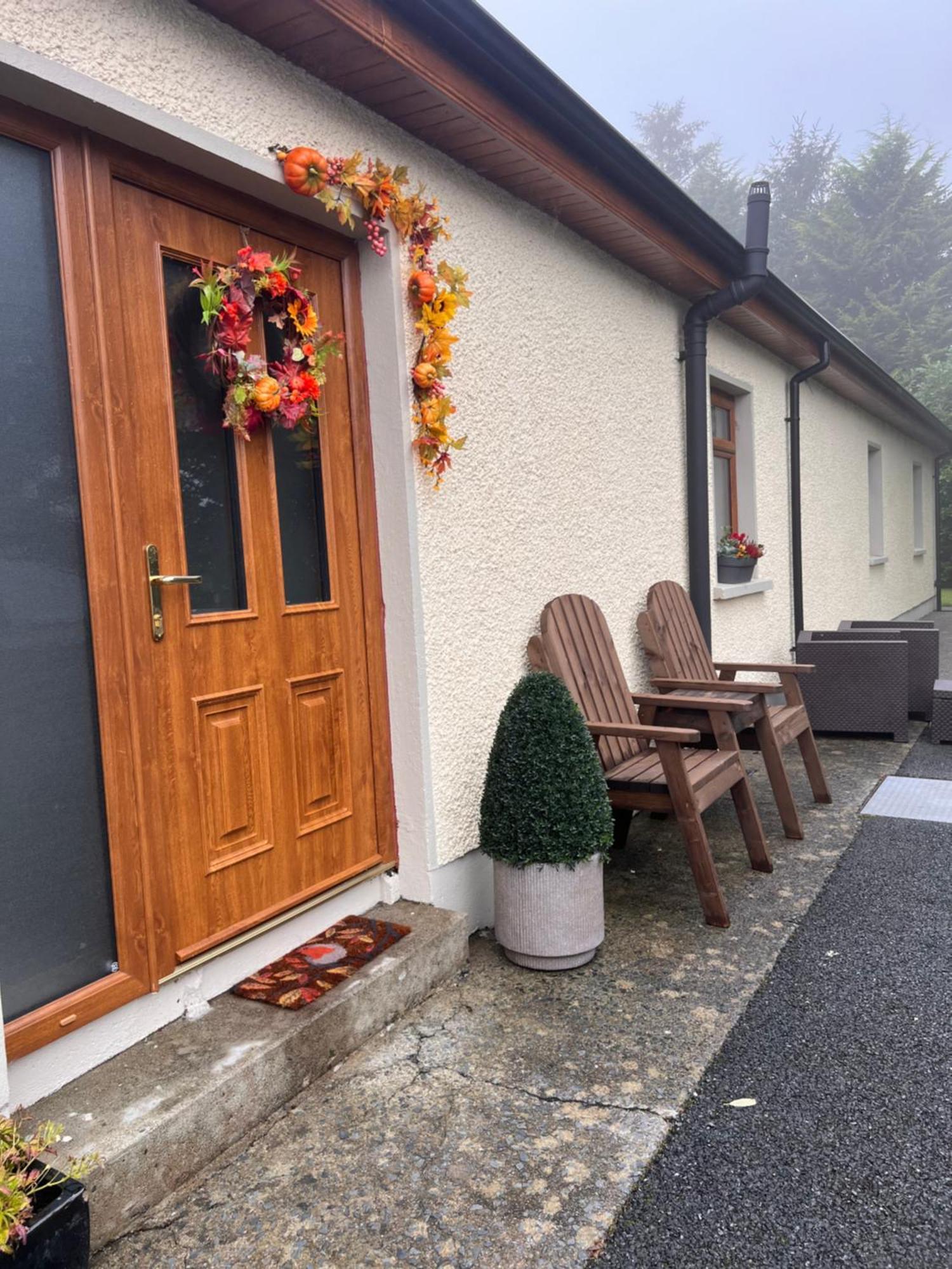Sarah'S Cottage Ньюрі Екстер'єр фото